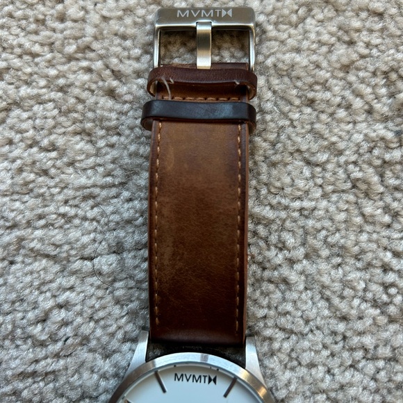 MVMT Analog Watch Silver Face M48 - Picture 3 of 6